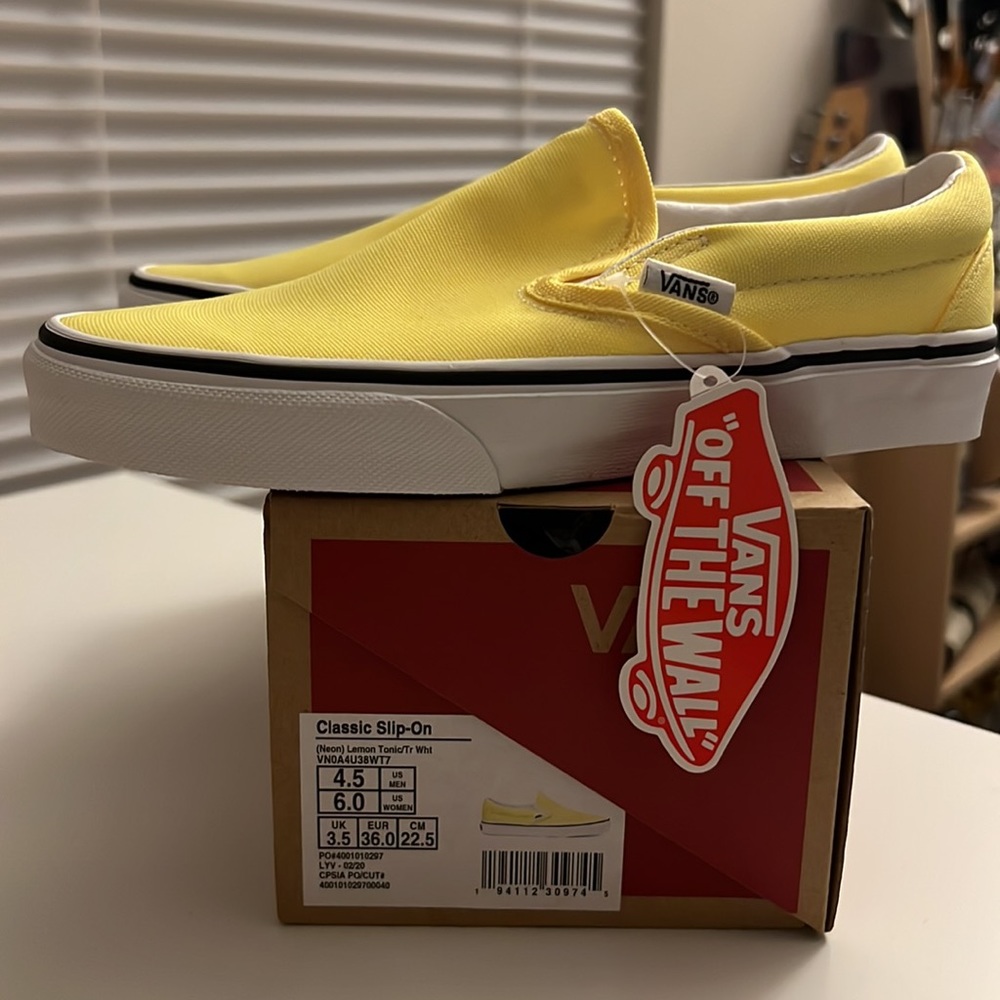 NWT Vans Classic Slip On Lemon Tonic Neon Yellow Women’s Size 6 Men’s Size 4.5